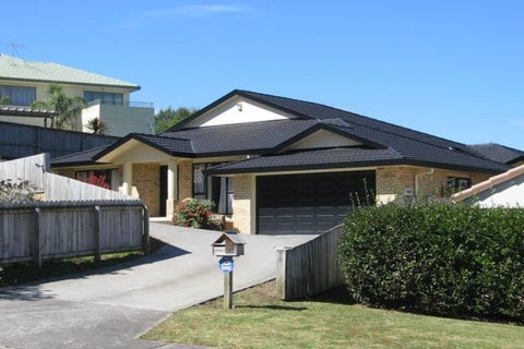 27 Langana Avenue, Browns Bay, Auckland