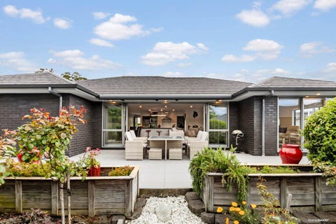 4 School Road, Riverhead, Riverhead