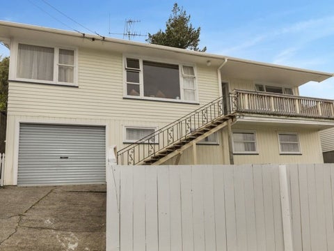 20 Manor Drive, Stokes Valley, Lower Hutt