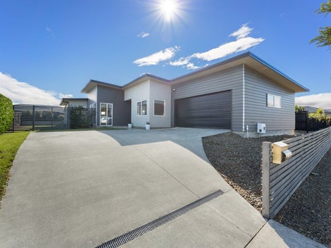 12 Monaco Grove, Fitzherbert, Palmerston North