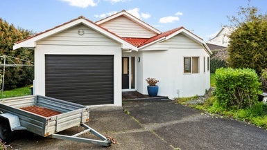 2/2 East Coast Road, Milford, Auckland