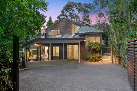 204 Godley Road, Titirangi, Auckland