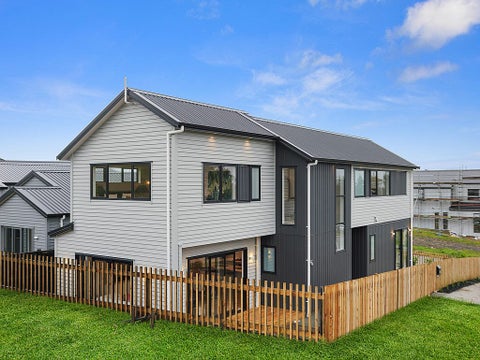 12 Aquamarine Avenue, Silverdale