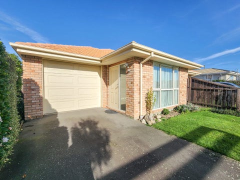 16A Voss Street, Shirley, Christchurch