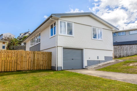 17 Sombrero View, Ascot Park, Porirua
