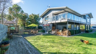8 Te Hatepe Avenue, Taupo, Taupo