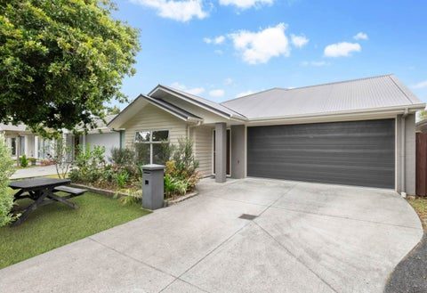 11 Poaka Avenue, Takanini, Auckland