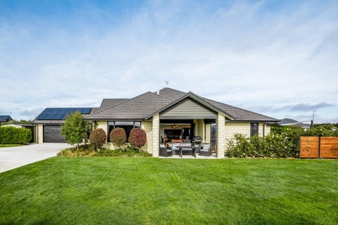 17 Alan Livingston Drive, Cambridge, Cambridge