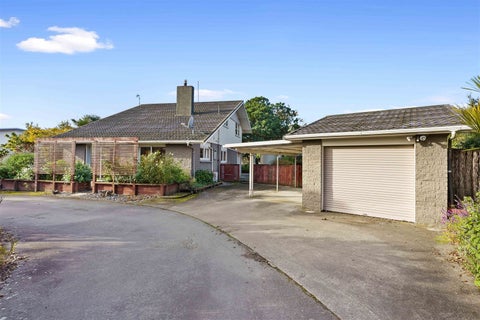8 Nimmo Avenue West, Waikanae