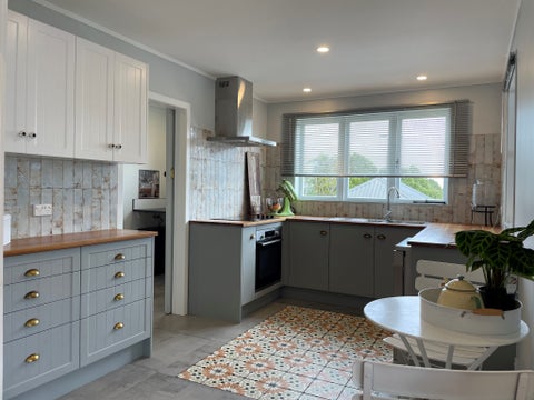 2 Blacks Road, Greenhithe, Auckland