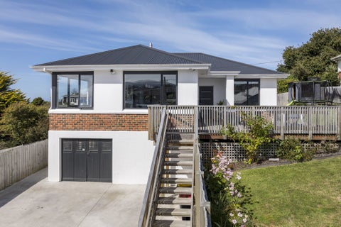 11 Middleton Road, Kew, Dunedin