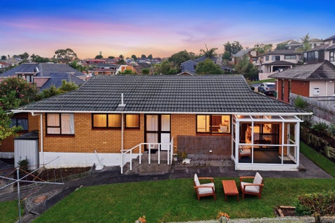 2/5 Milwaukee Place, Glendene, Auckland