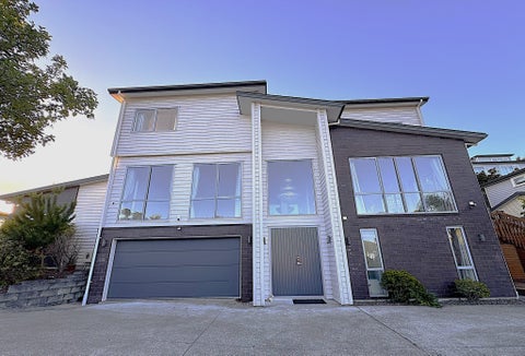 12 Maidstone Place, Oteha, Auckland