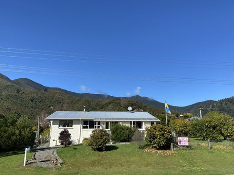 252 Waikawa Road, Waikawa, Picton