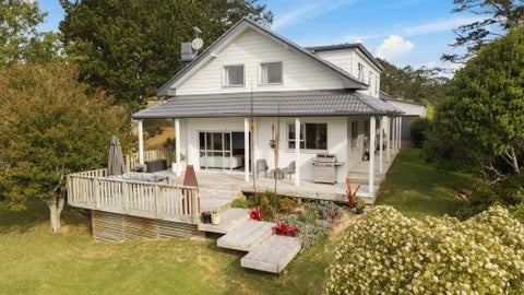 219 Spur Road, Stillwater, Silverdale