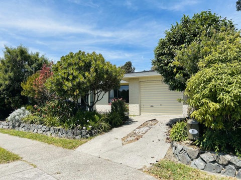 28 Rewarewa Crescent, Waikanae, Waikanae