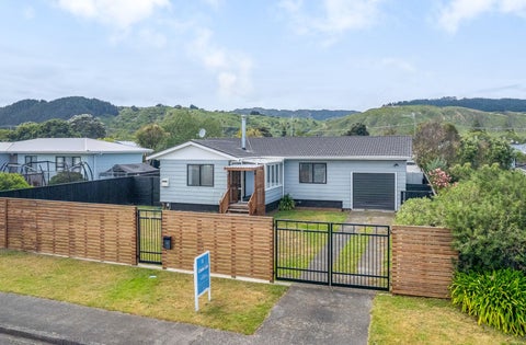 25 Linwood Drive, Paraparaumu