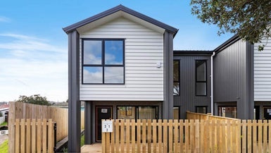2/31 Reid Road, New Lynn, Auckland