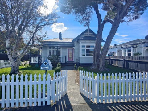 28 Whites Line West, Woburn, Lower Hutt