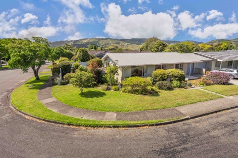 2 Paretai Grove, Waikanae, Waikanae