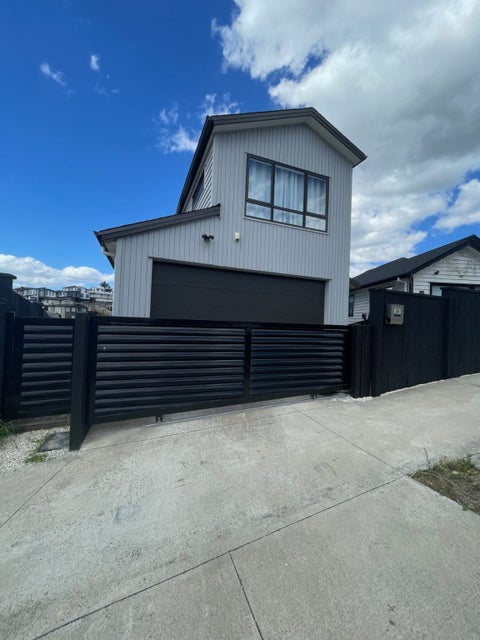 24 Baumea Rise, Massey, Auckland