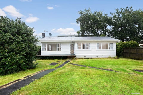 15 Te Kanawa Crescent, Henderson, Auckland