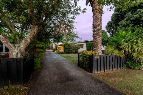 57 Donovan Road, Paraparaumu Beach, Paraparaumu