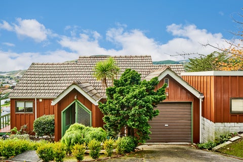45 Fyvie Avenue, Tawa, Wellington