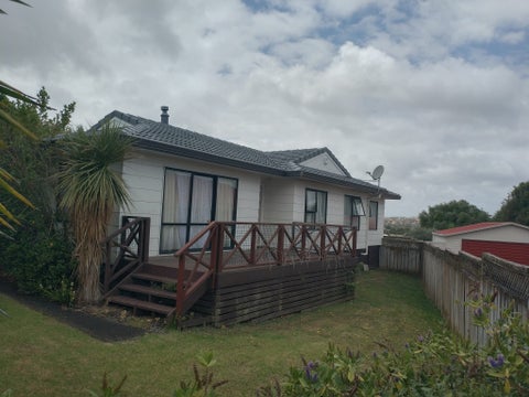 11 Sandgate Avenue, Botany Downs, Auckland