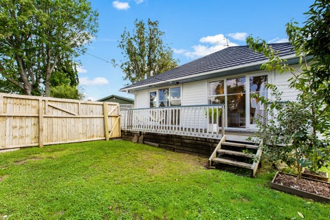 22 Knox Road, Swanson, Auckland