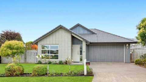 12 Lydiard Place, Beachlands, Auckland