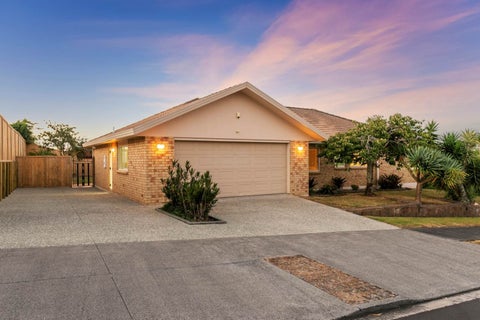 14 Summerland Drive, Henderson, Auckland