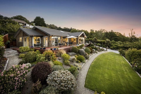 28 Barling Street, Macandrew Bay, Dunedin