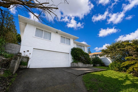 12 Ragley Street, Titirangi, Auckland
