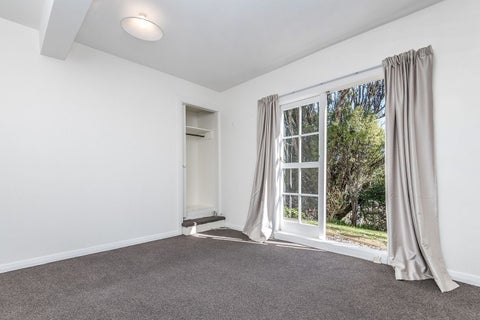 11 Miles Crescent, Newlands, Wellington