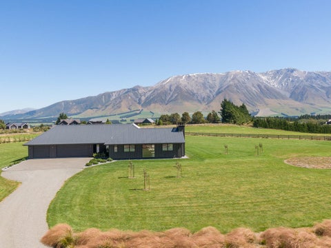 7/543 Zig Zag Road, Windwhistle, Hororata