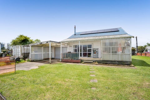 2 Whitcombe Terrace, Midhirst, Stratford