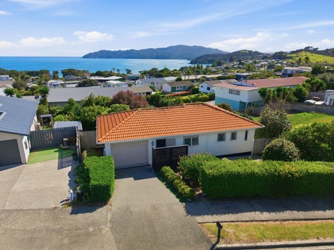 5 Torsby Road, Coopers Beach, Coopers Beach