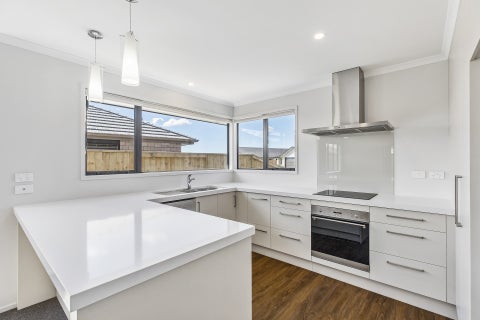 8 Rotomanu Place, Pyes Pa, Tauranga