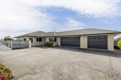 38 Karamea Street, Whalers Gate, New Plymouth