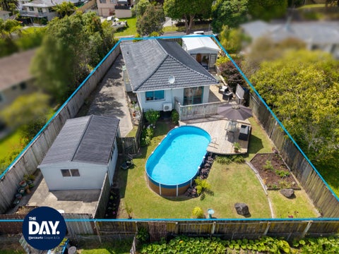 4 Spinella Drive, Bayview, Auckland