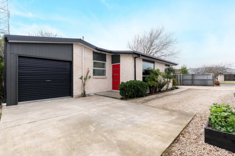 1 Ohau Drive, Islington, Christchurch