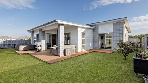 18 Oka Street, Papamoa Beach, Papamoa