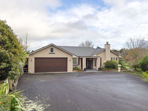 37 La Lena Grove, Fitzherbert, Palmerston North