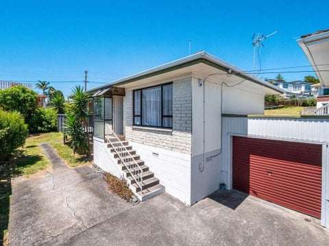 2/20 Anne Road, Hillcrest, Auckland