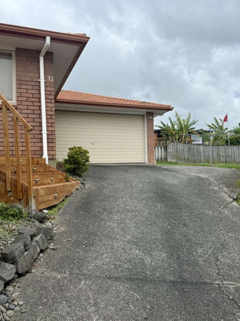 13 Dovey Place, Massey, Auckland
