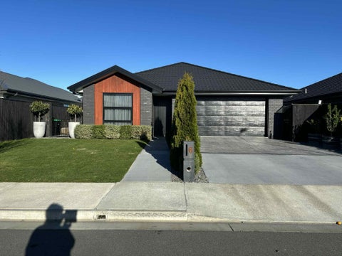 6 Godley Place, Woodend, Woodend