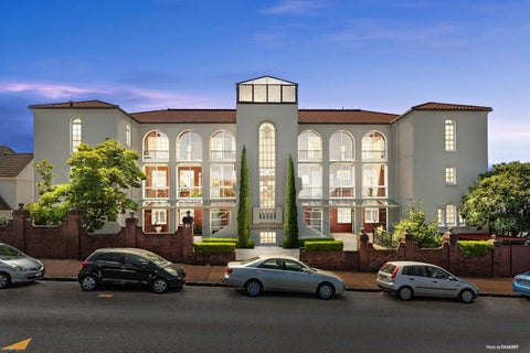 2/10 Brighton Road, Parnell, Auckland