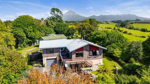 115 Alfred Road, Egmont Village, New Plymouth