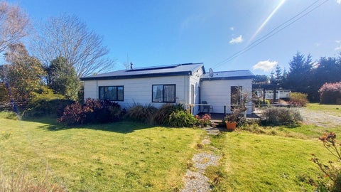 33 Clifden Highway, Tuatapere, Tuatapere